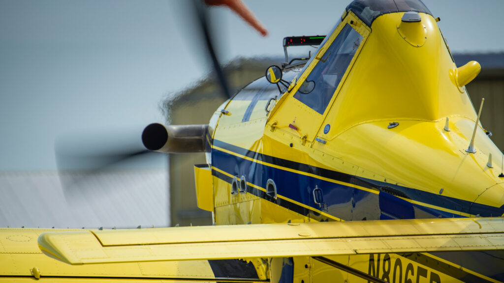 Cómo la adversidad y la iniciativa convirtieron a Air Tractor en uno de los primeros en adoptar motores turbopropulsores para aviones agrícolas